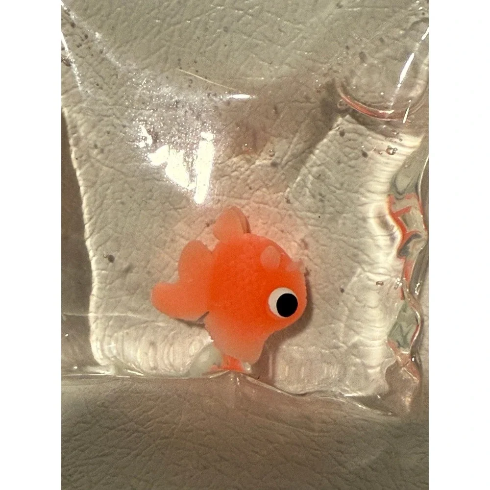 NEW Taba Squishy Water Pets Fish Fidget Toy with clip